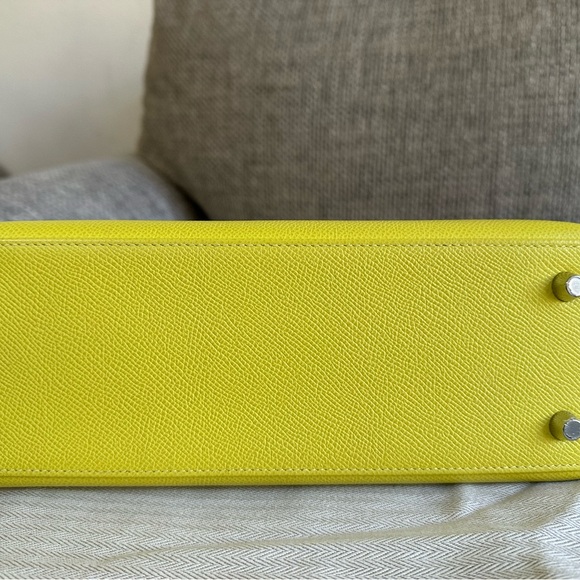 HERMÈS Lime PHW KELLY 25 Epsom Sellier , stamp U -2022  w/ Receipt - Picture 9 of 16
